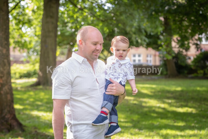 2KJS0890 - Jannie & Kristen family