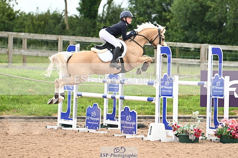 240630A-140111-13964 - Cls 25 HOYS 138cm Qualifier