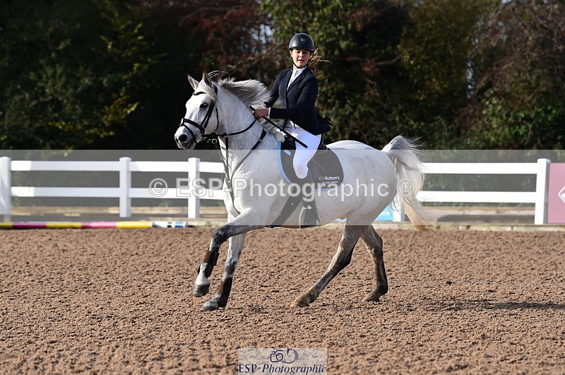 231028A-105650-00636 - Cls 2 British Novice & 80cm Open