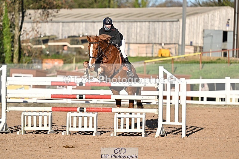 251119-142932-00559 - Cls 5 Foxhunter and 1.20m Open