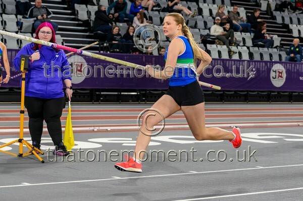 Age26SUN-918414 - Field Female