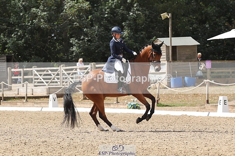 250809A-114104-02830 - 071-Abbie.NewburySeagry.Viceroy