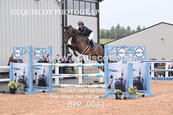 BPP_0041 - CLASS 25 SUN HOYS Redpost Equestrian Senior Foxhunter Second Round