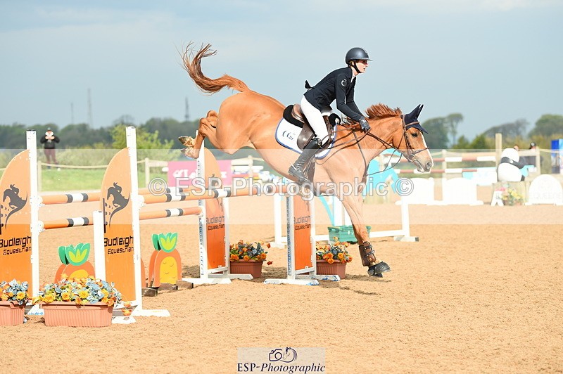 230504A-090940-00289 - Cls 8 Snr Foxhunter