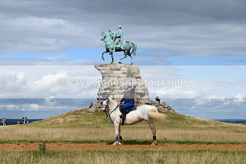 DSC_8957 - Time at Statue 14:33 to 15:10