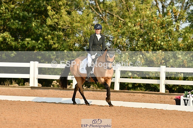 250817-090920-06780 - 065-Nicky.TurriffMyshall.Robby