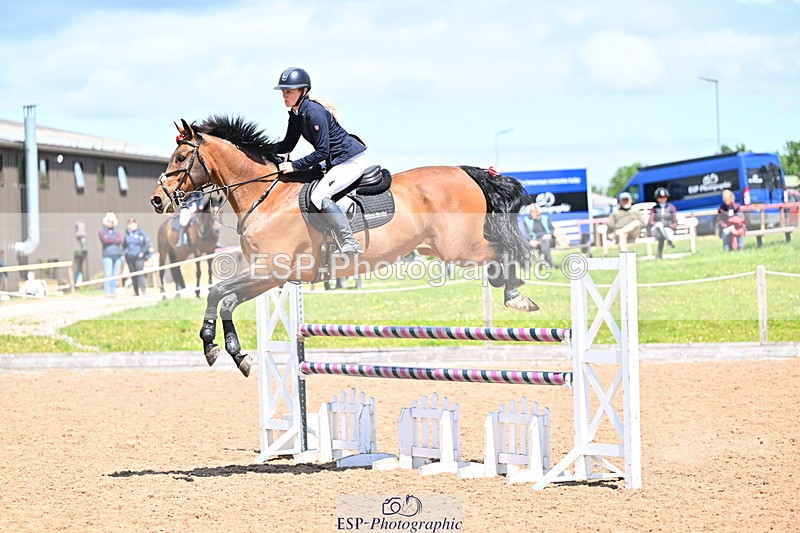 240608A-120027-02272 - Cls 3 Snr 1.05m Open