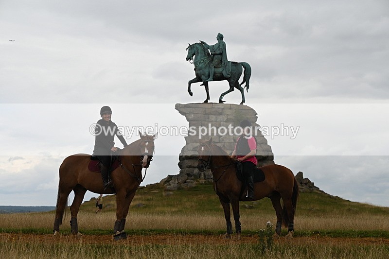 DSC_7450 - Time at Statue 13:16 to 13:52