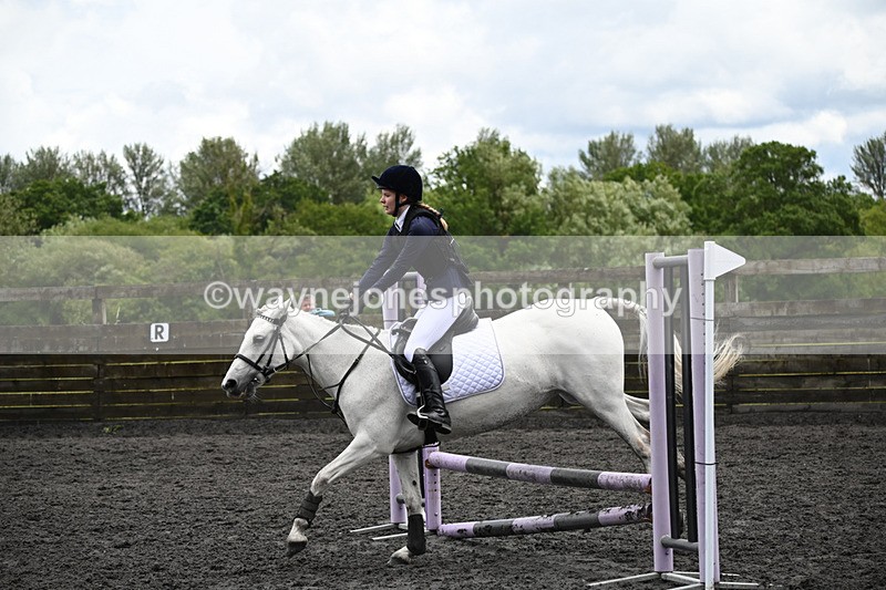 WJ6_0049 - Class 13 Novice 60cm