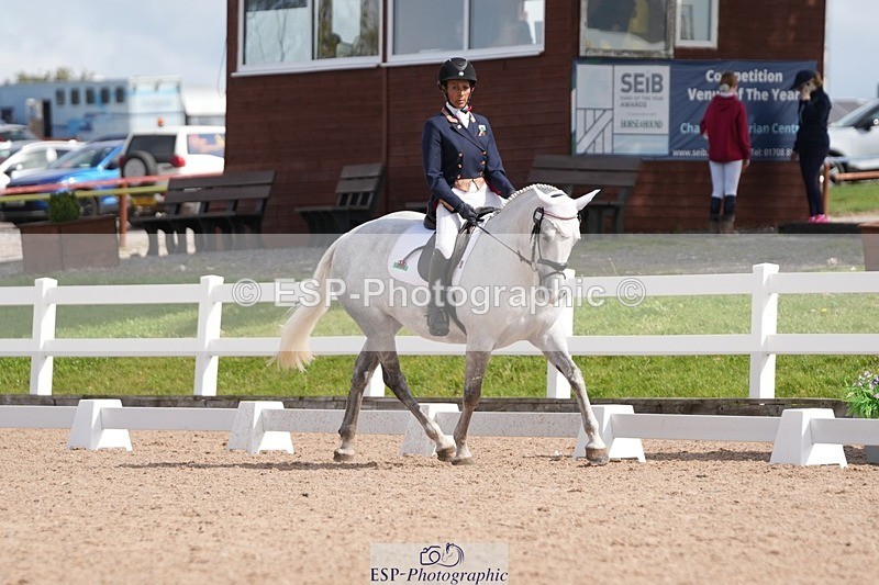 250906-115735-01668 - 010-Donna.HarrisKylah