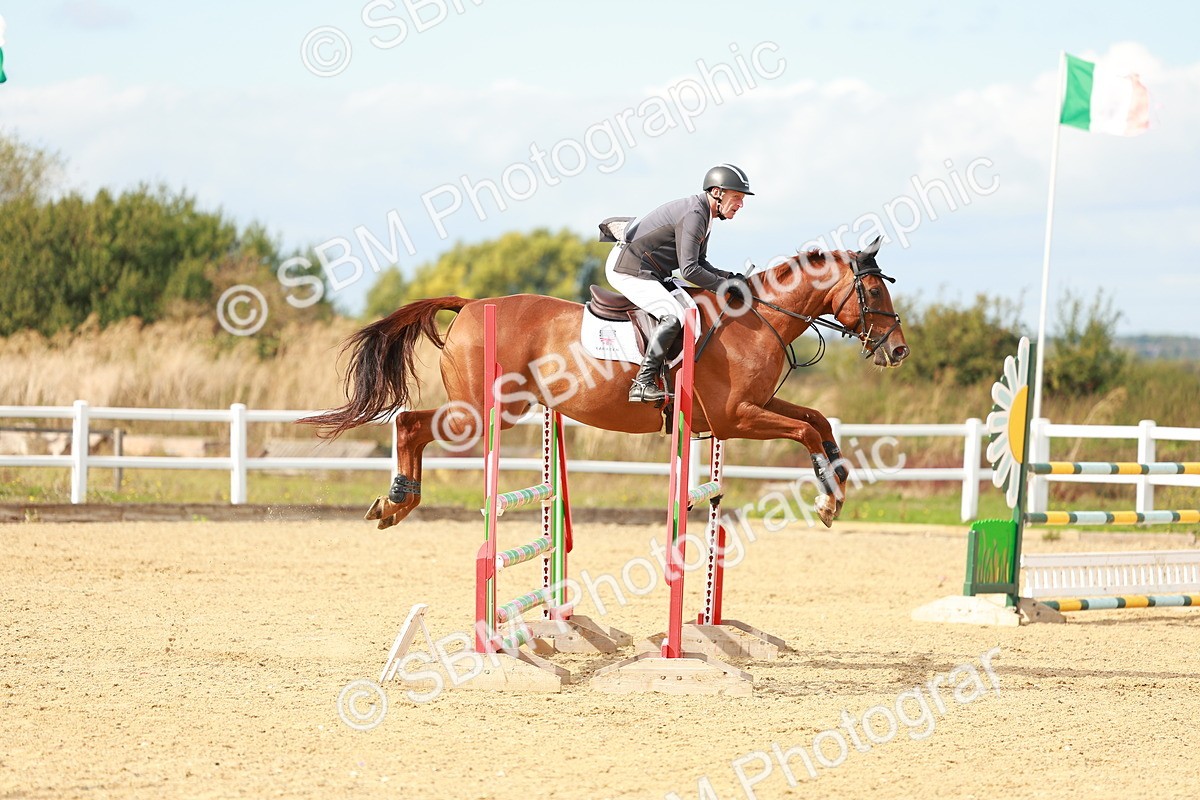 SBM_001747 - Class 4 - Senior Newcomers - 1.10m