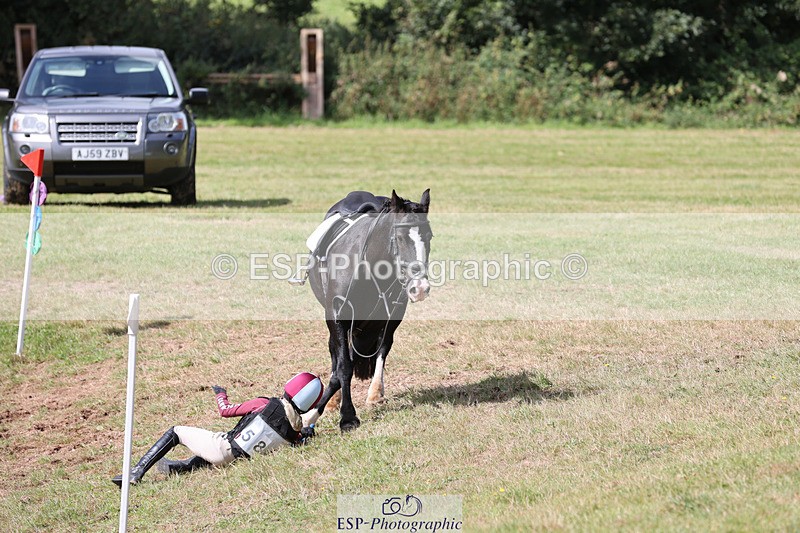 240825X-112709-32266 - 70cm XC 11.00 to 12.00