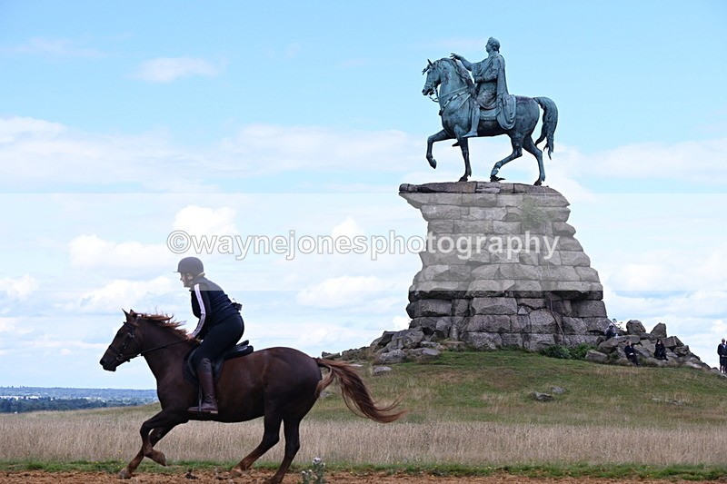 DSC_9785 - Time at Statue 15:11 to 15:58