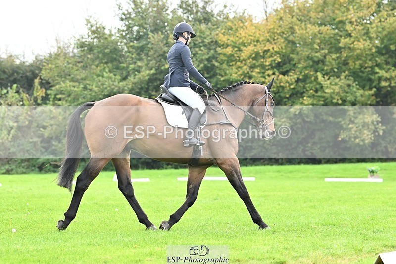 241024-142844-04311 - 582-Courtney.Romcke-JD.ON.THE.ROCKS