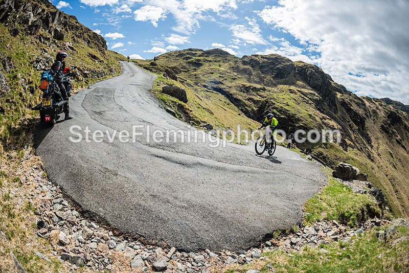 105841 - Hardknott Hairpin 11.00 - 12.00