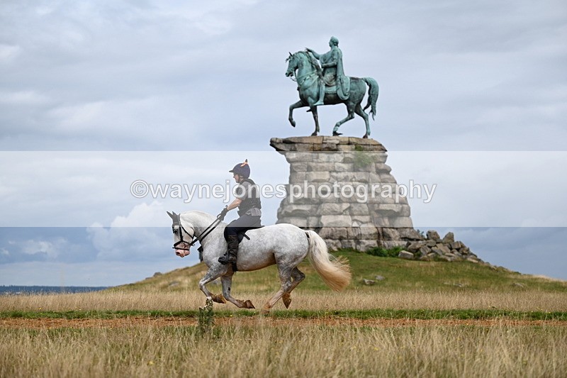 DSC_6020 - Time at Statue 12:17 to 12:44