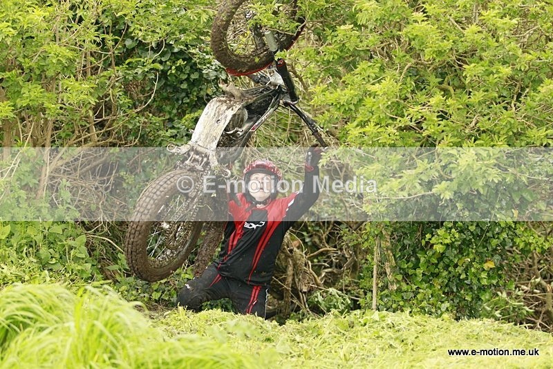 TR 060512-096 - Petit Bot - 06/05/12