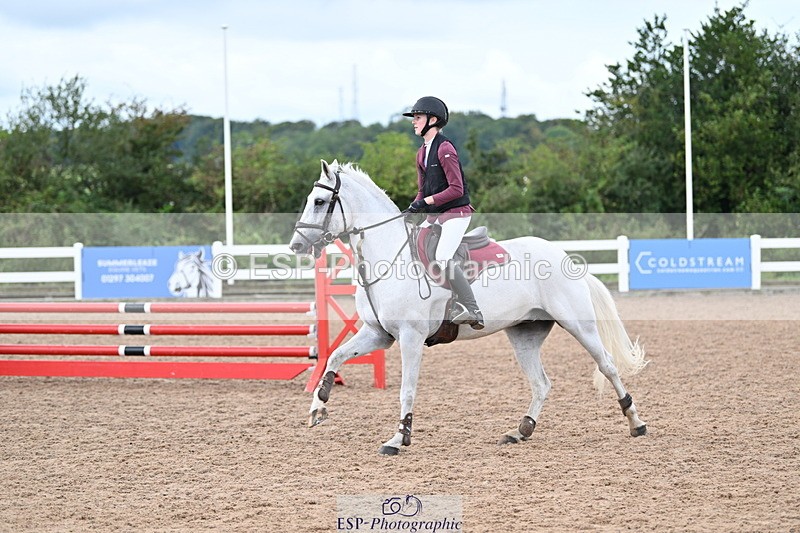 240908A-141005-04297 - Cls 20 A&B Pony Newc & 1.00m Opem