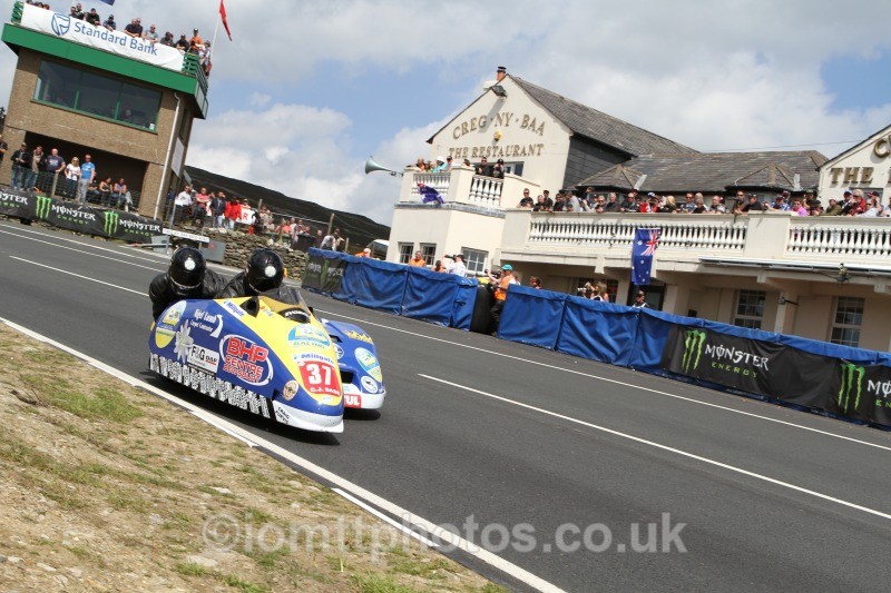 David Hirst / Benjamin Binns Honda / Leeds Parcel Company - Sure Sidecar Race 1