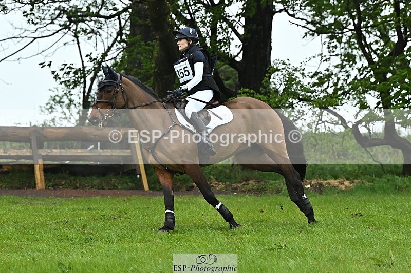 250418-160749-07094 - 355-Xanthe.Baylis-MONBEG.BY.MAGIC