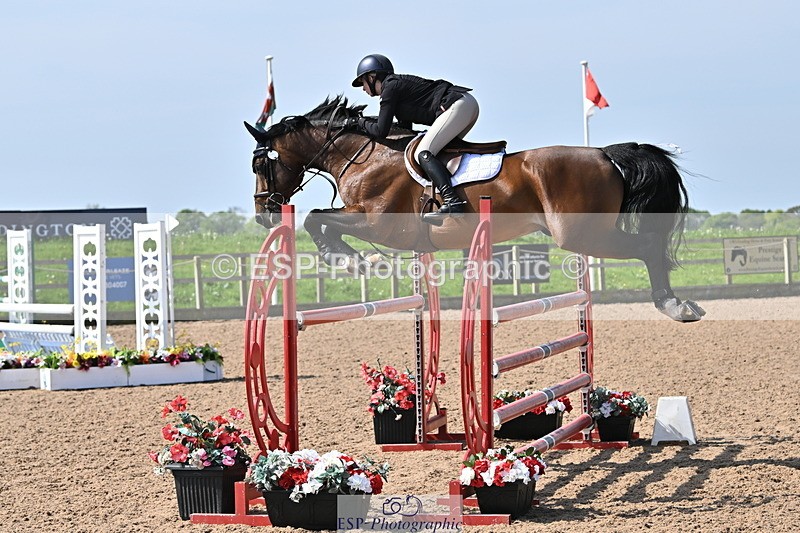 240509A-103458-00917 - Cls 8 Foxhunter