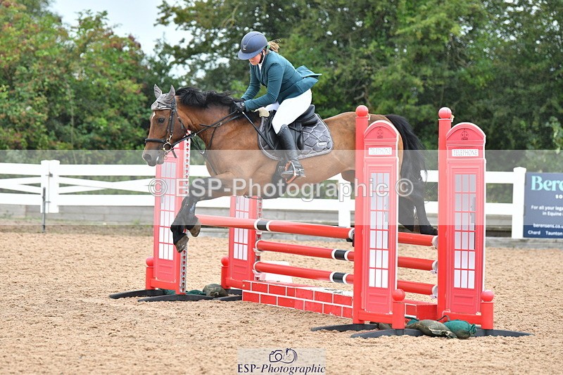 230819A-102719-00257 - Cls 21 Pony Brit Novice & 80cm Open