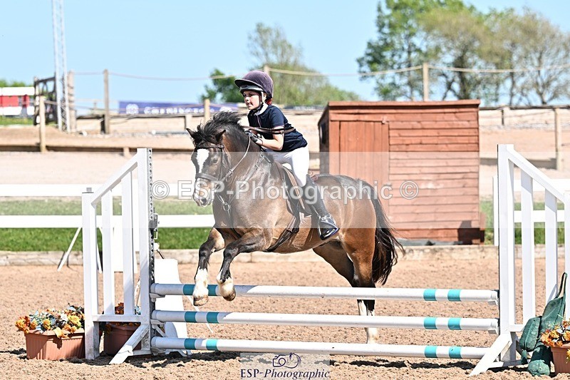 250513-161313-00195 - Clr Rnd & 60cm