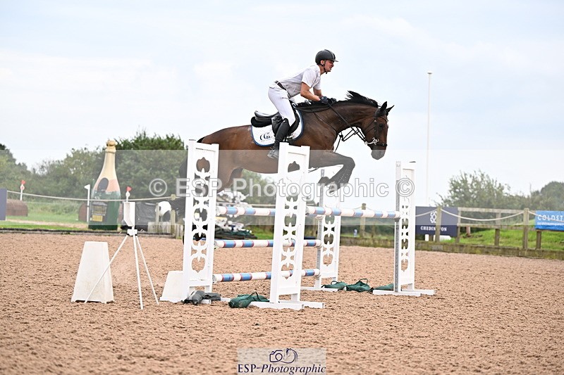 240828A-163028-01353 - Cls 5 Snr Foxhunter and 1.20m Open