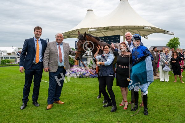 250524-Race 5-Burdett-0486 - Race 5 3.55pm William Hill Epic Boost Handicap