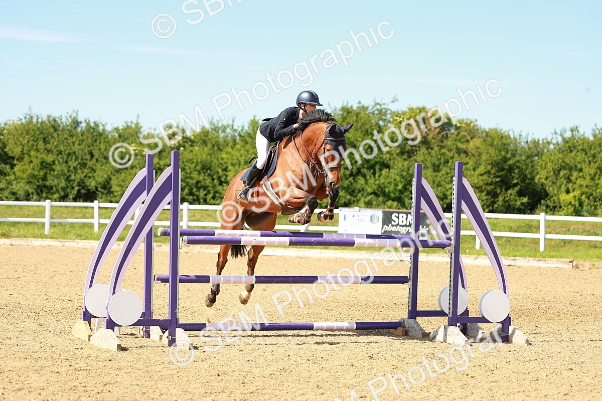 SBM_002695 - Class 4 - Senior Newcomers - 1.10m
