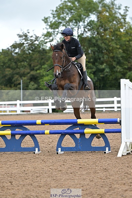 240925A-105801-00165 - Cls 1 British Novice and 90cm Open