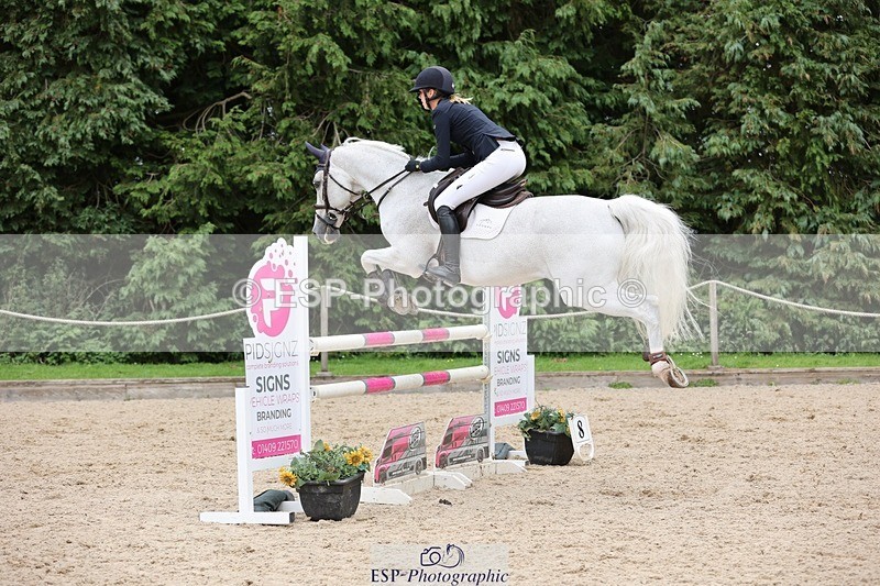 240711-125450-27382 - Cls 122 1.10m Amateur Quali