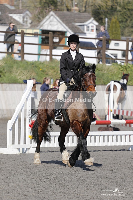_EST0689 - Bourne Valley Riding Club Winter Showjumping 27/03/22