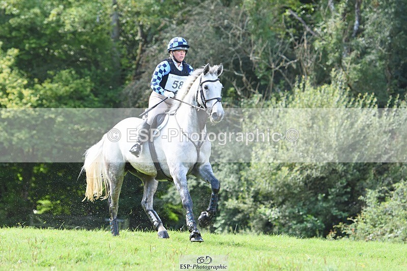 230820X-112350-1600 - BE90 XC 09.40 to Rider 151 at 11.44