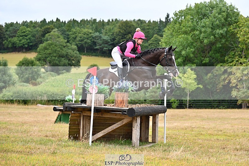 250803A-103856-09940 - L-504-Chloe.Williams-FIRST.LADY