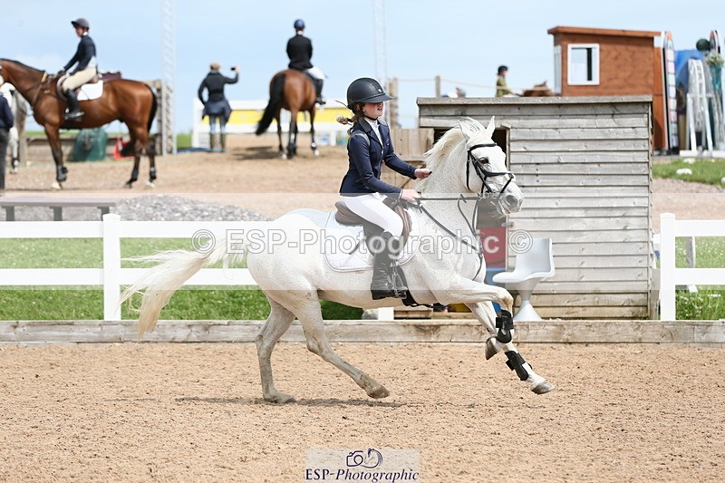 230716A-150707-04207 - Class 25a Pony Fox & 1.10 Open