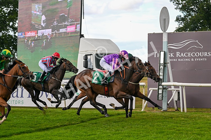 290825-Race 1-Sandret-8102 - Race 1