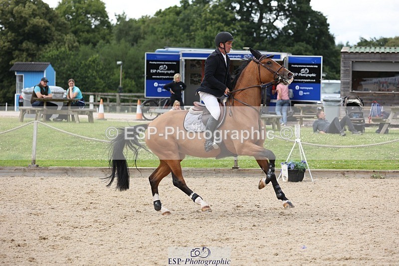 240711-160004-29224 - Cls 124 Foxhunter