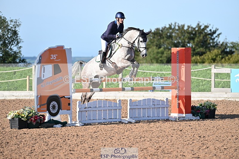 231015A-095818-07104 - Cls 28 Newcomers & 1.10m Open