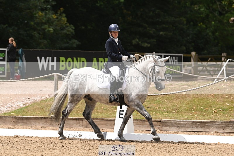 250720A-123010-10324 - 022-Vanessa.Capps-Catch.the.Moment