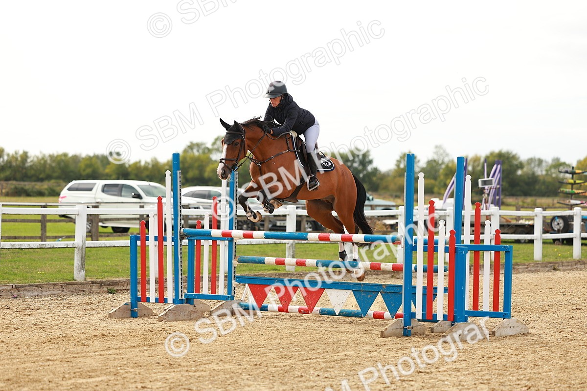 SBM_001688 - Class 4 - Senior Newcomers - 1.10m