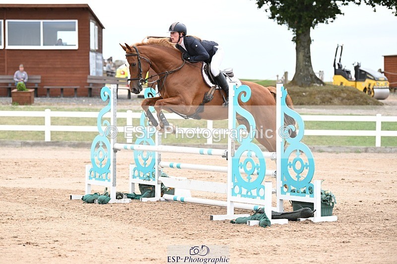 250727-083932-08560 - Cls 31 British Novice and 90cm