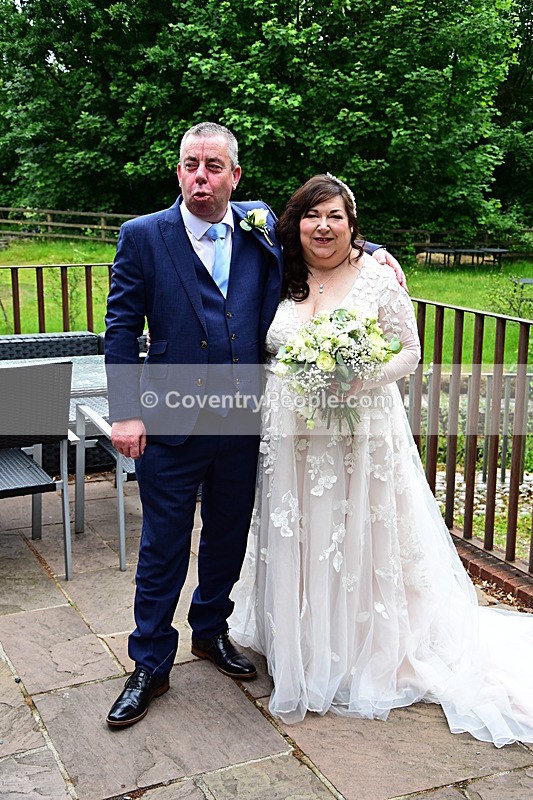 DK-370 - Donna and Kevin