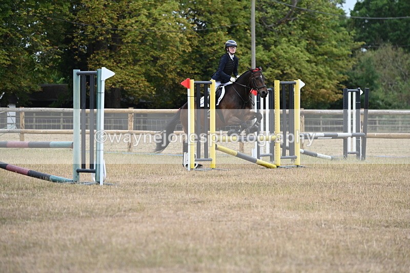 WJ6_0562 - Class 14 Intermediate Jumping 75cm