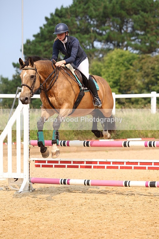 3E7A1174 - Class 4: Senior British Novice/90cm open