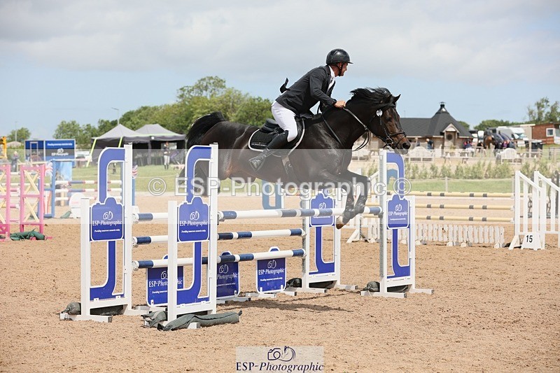 250525-122138-08207 - Cla 27 A&B 1.05 & 1.10m Snr Gran Prix