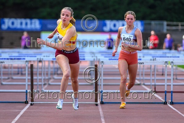 Age26 SAT-929929 - Track Female Set Two
