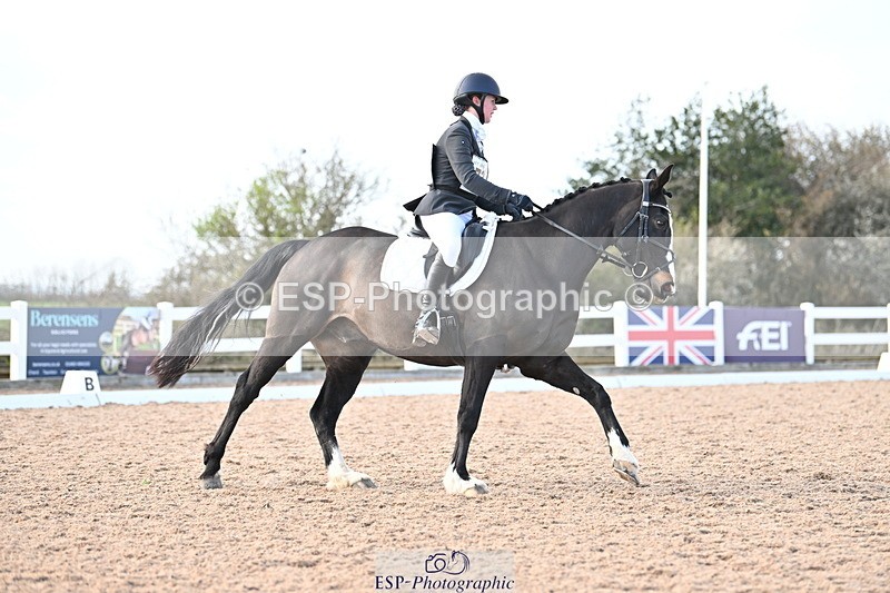 240324A-160349-04722 - Novice 28, 15.33 to 16.15