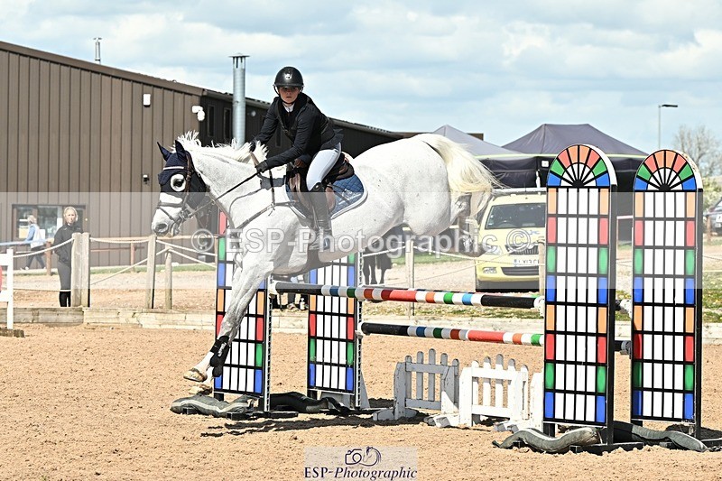 250416-133733-01164 - Cls 4 Newcomers and 1.10m