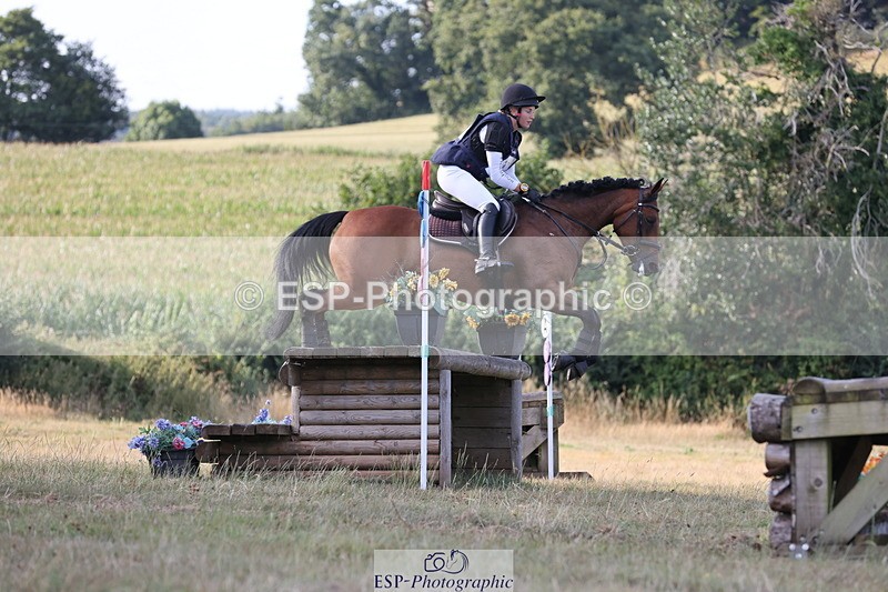 250802A-183235-09321 - H-359-Sophie.Walker-HEARSAY.CHITCHAT